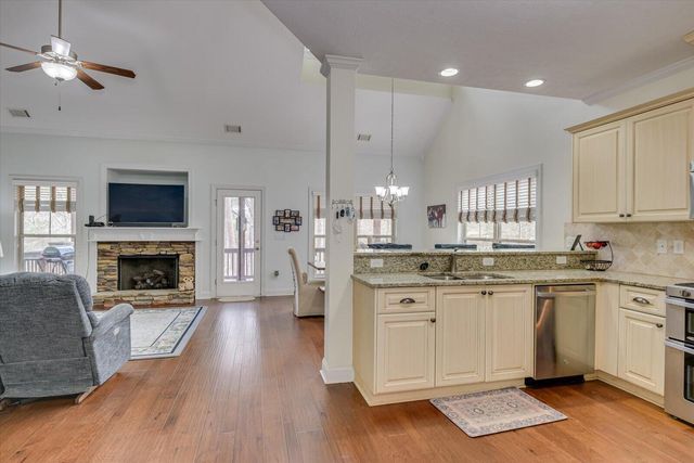 303 CUTTYSARK Point, Mccormick, SC 29835