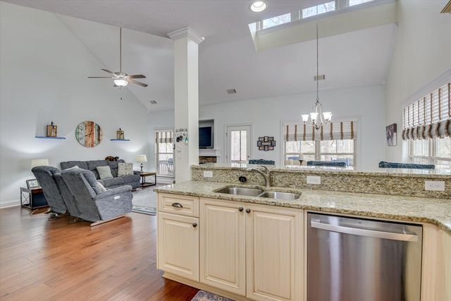 303 CUTTYSARK Point, Mccormick, SC 29835