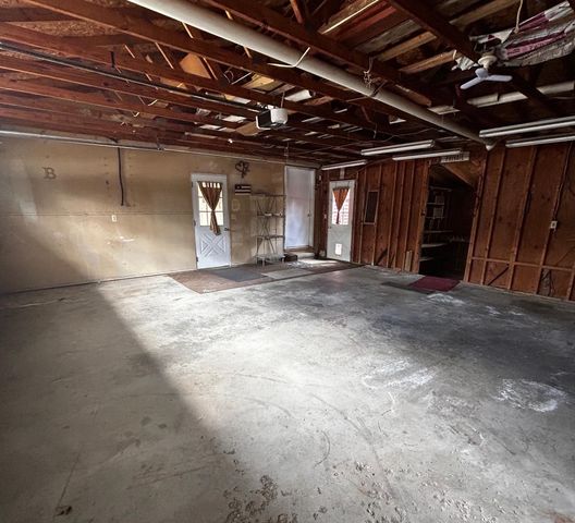 47 W River Road, Gladwin, MI 48624
