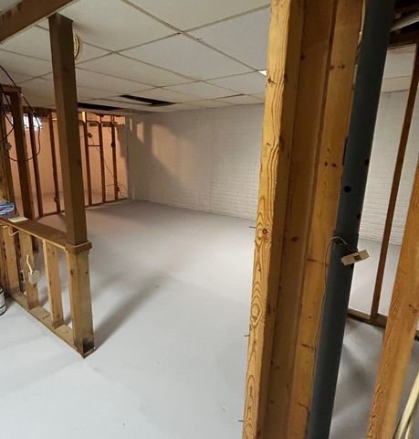 47 W River Road, Gladwin, MI 48624