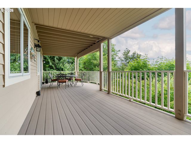 221 Sw MOONRIDGE Pl, Portland, OR 97225