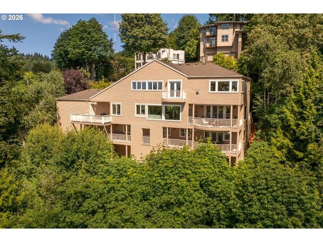 221 Sw MOONRIDGE Pl, Portland, OR 97225