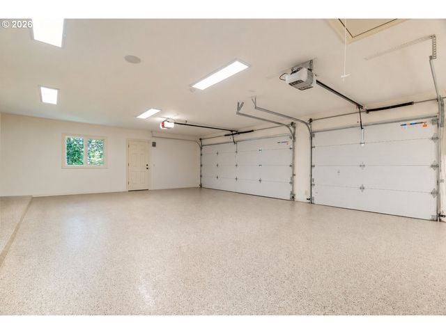 221 Sw MOONRIDGE Pl, Portland, OR 97225