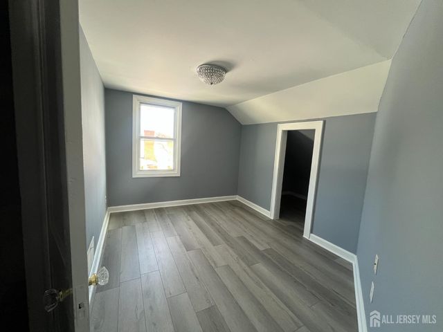 7 Bound Brook Avenue, Piscataway, NJ 08854