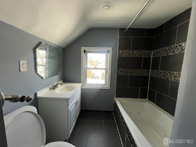 7 Bound Brook Avenue, Piscataway, NJ 08854