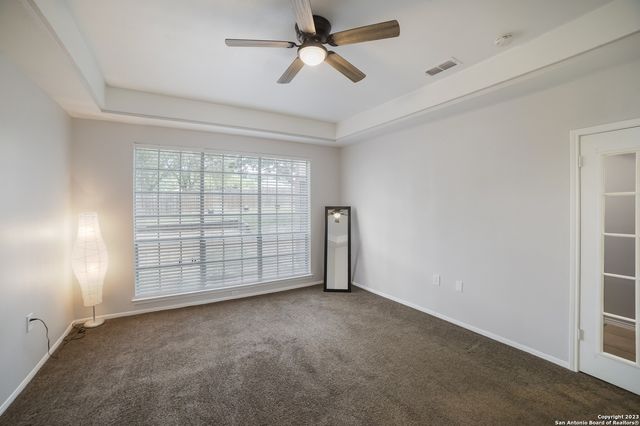 14718 Hillside Vw, San Antonio, TX 78233