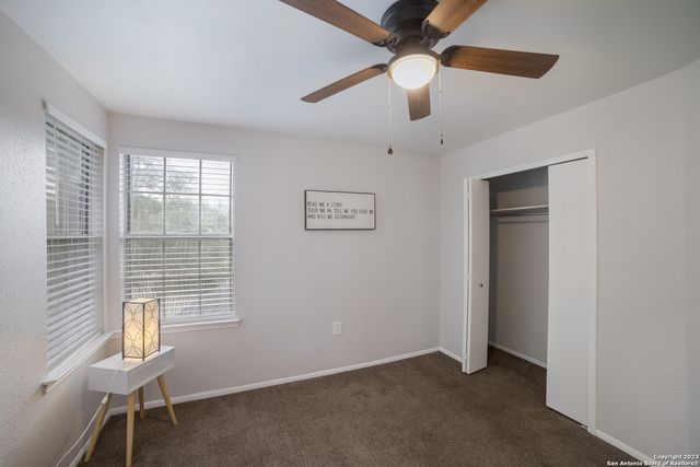 14718 Hillside Vw, San Antonio, TX 78233