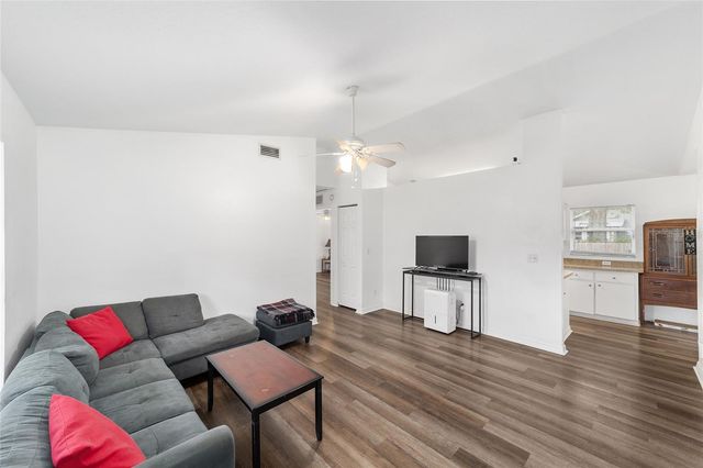 6425 NW 12TH AVENUE, Ocala, FL 34475