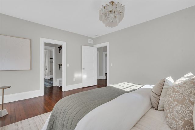 19 Rhode Island Avenue, Providence, RI 02906