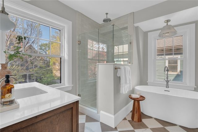 19 Rhode Island Avenue, Providence, RI 02906