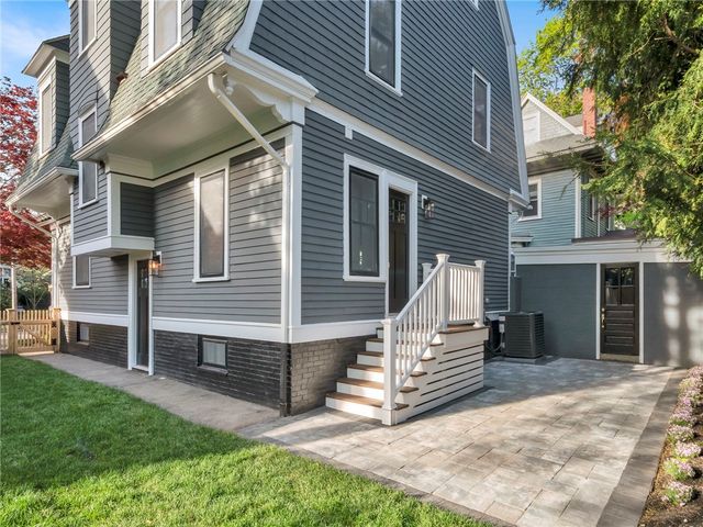 19 Rhode Island Avenue, Providence, RI 02906
