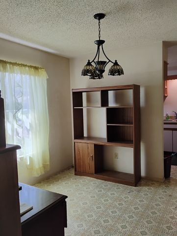 6307 S Solona Circle S, Haltom City, TX 76117