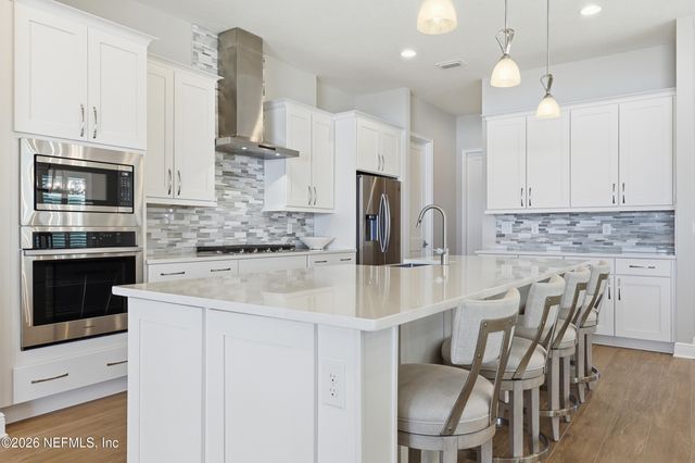 413 MARQUESA Circle, St. Johns, FL 32259