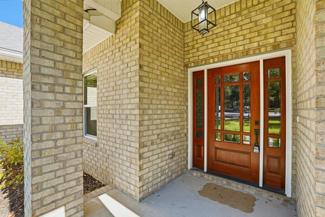 100 Hidden Lakes Trail, Defuniak Springs, FL 32433