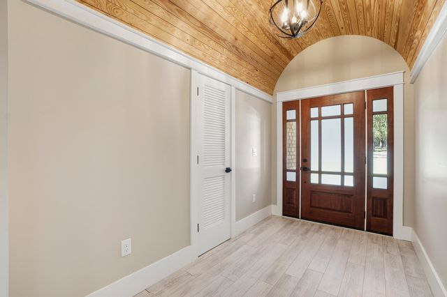 100 Hidden Lakes Trail, Defuniak Springs, FL 32433