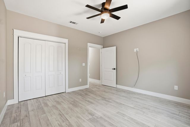 100 Hidden Lakes Trail, Defuniak Springs, FL 32433