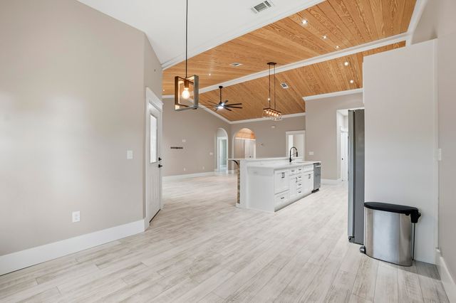 100 Hidden Lakes Trail, Defuniak Springs, FL 32433