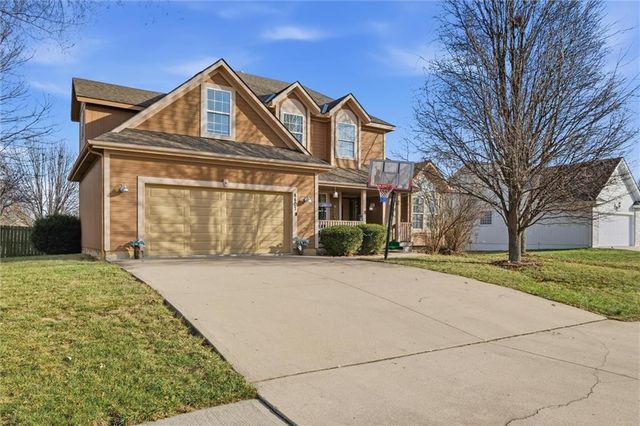 4407 SW Briarbrook Drive, Lee's Summit, MO 64082