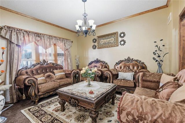 4407 SW Briarbrook Drive, Lee's Summit, MO 64082