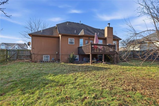 4407 SW Briarbrook Drive, Lee's Summit, MO 64082