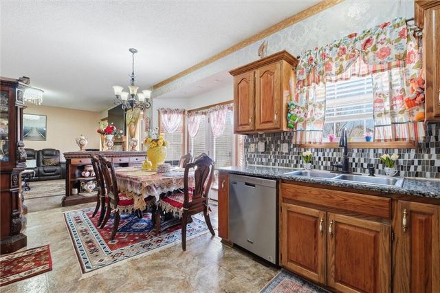 4407 SW Briarbrook Drive, Lee's Summit, MO 64082
