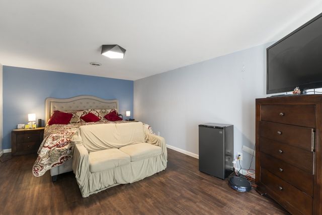 12617 VENTURA Boulevard, Machesney Park, IL 61115