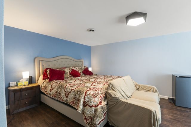 12617 VENTURA Boulevard, Machesney Park, IL 61115