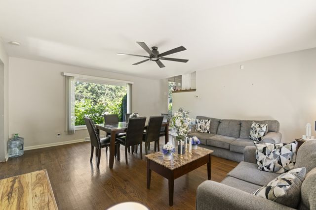 12617 VENTURA Boulevard, Machesney Park, IL 61115
