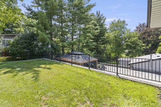 12617 VENTURA Boulevard, Machesney Park, IL 61115