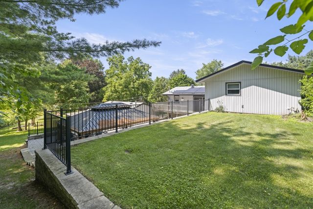 12617 VENTURA Boulevard, Machesney Park, IL 61115