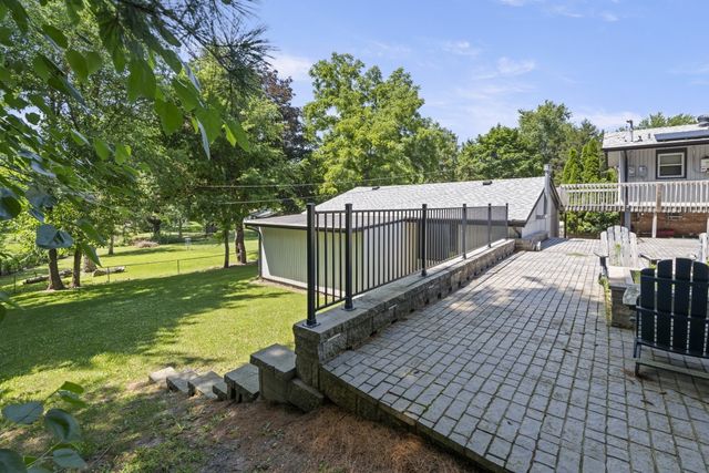 12617 VENTURA Boulevard, Machesney Park, IL 61115