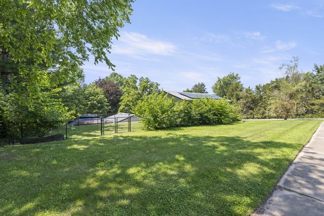 12617 VENTURA Boulevard, Machesney Park, IL 61115