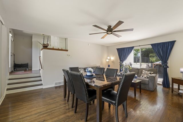 12617 VENTURA Boulevard, Machesney Park, IL 61115