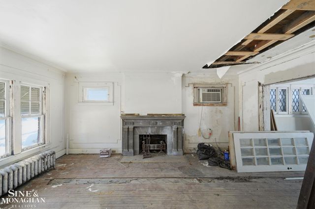 1234 Edison Street, Detroit, MI 48202