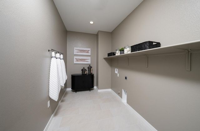 10340 Tempier Way, Elk Grove, CA 95757