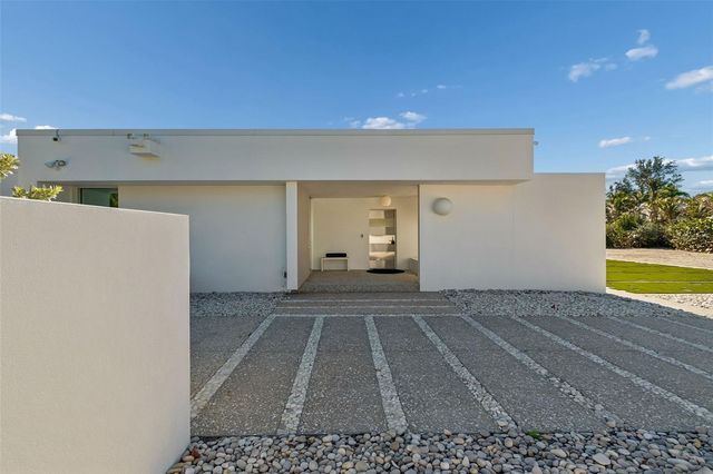 7647 SANDERLING ROAD, Sarasota, FL 34242