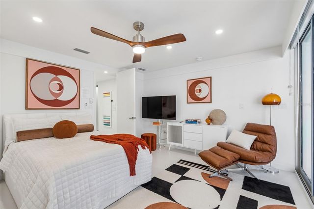 7647 SANDERLING ROAD, Sarasota, FL 34242