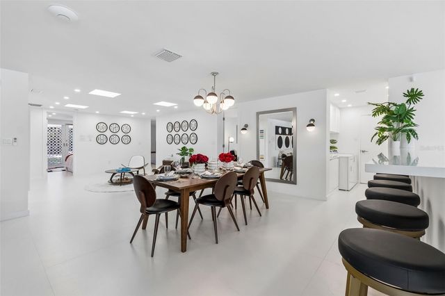 7647 SANDERLING ROAD, Sarasota, FL 34242