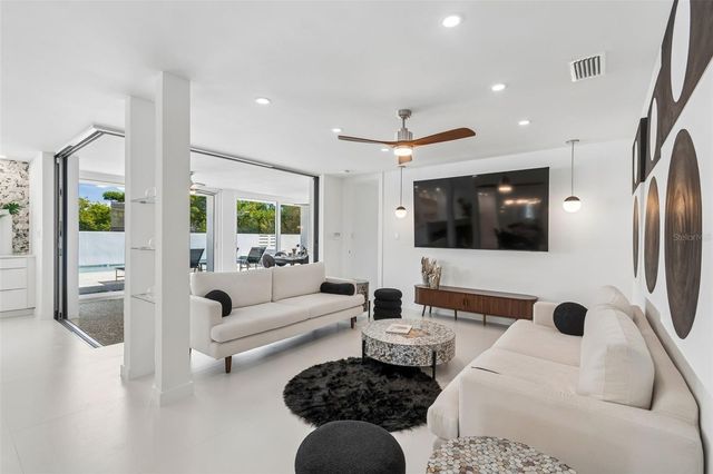 7647 SANDERLING ROAD, Sarasota, FL 34242