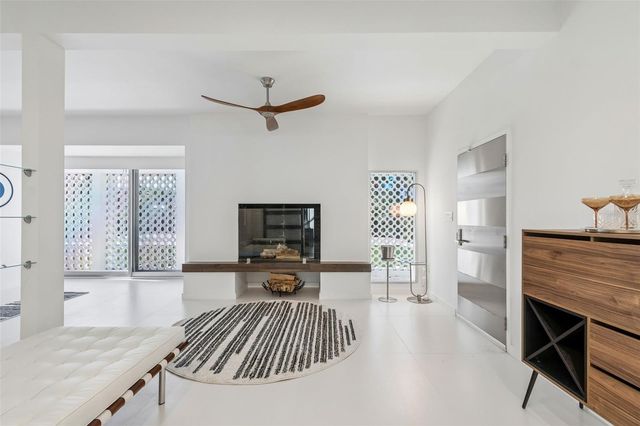 7647 SANDERLING ROAD, Sarasota, FL 34242