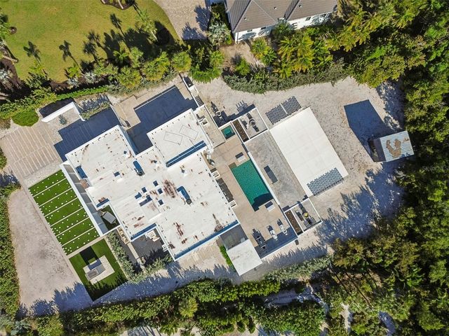 7647 SANDERLING ROAD, Sarasota, FL 34242