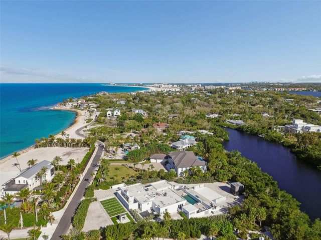 7647 SANDERLING ROAD, Sarasota, FL 34242