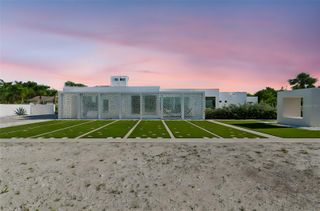 7647 SANDERLING ROAD, Sarasota, FL 34242