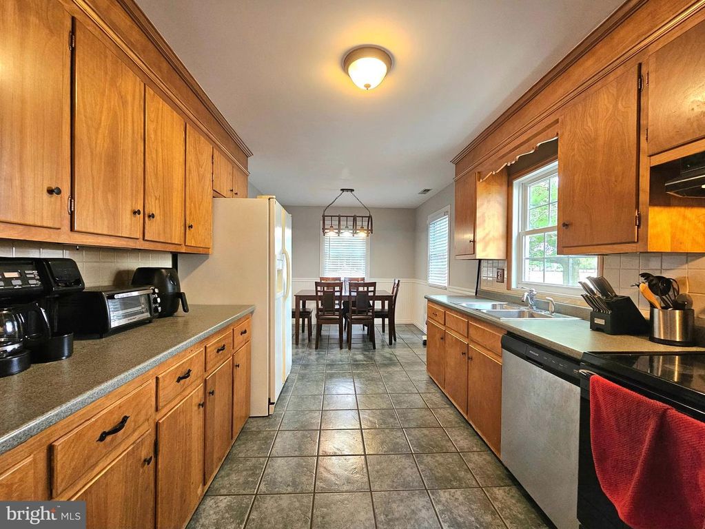 Image 13 of property listing at 32774 MOUNT HERMON RD, Parsonsburg, MD 21849