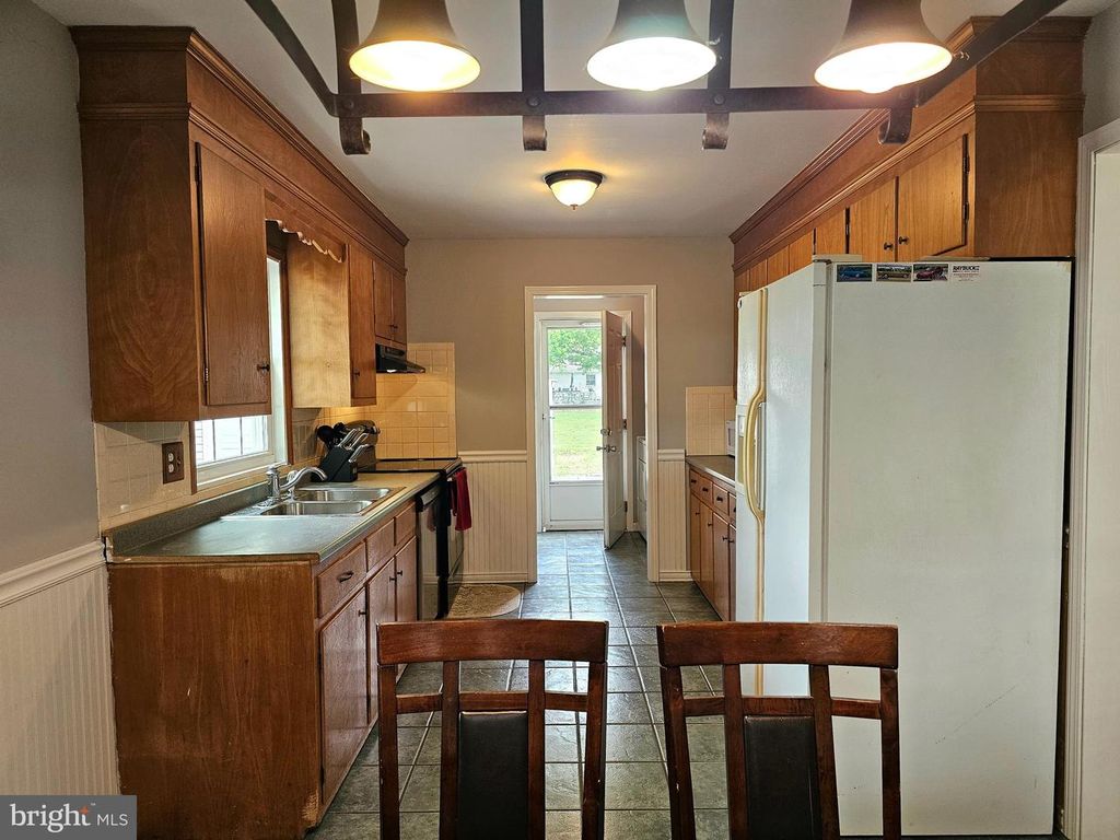 Image 9 of property listing at 32774 MOUNT HERMON RD, Parsonsburg, MD 21849