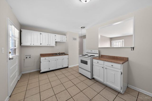 3192 Elkhorn Drive, Colerain Twp, OH 45251