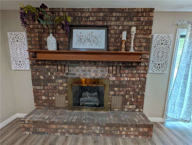 2 Halstead Lane, Bella Vista, AR 72715