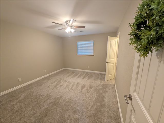 2 Halstead Lane, Bella Vista, AR 72715