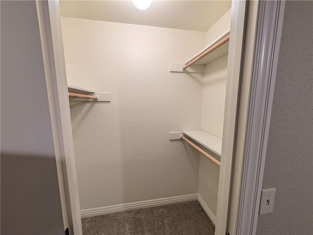 2 Halstead Lane, Bella Vista, AR 72715