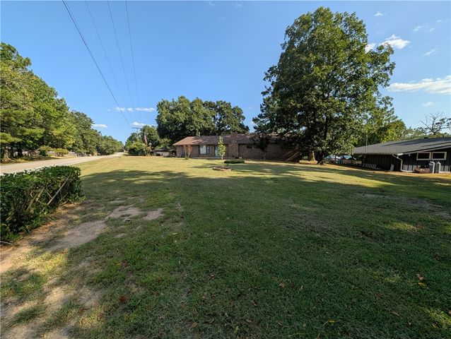 2 Halstead Lane, Bella Vista, AR 72715